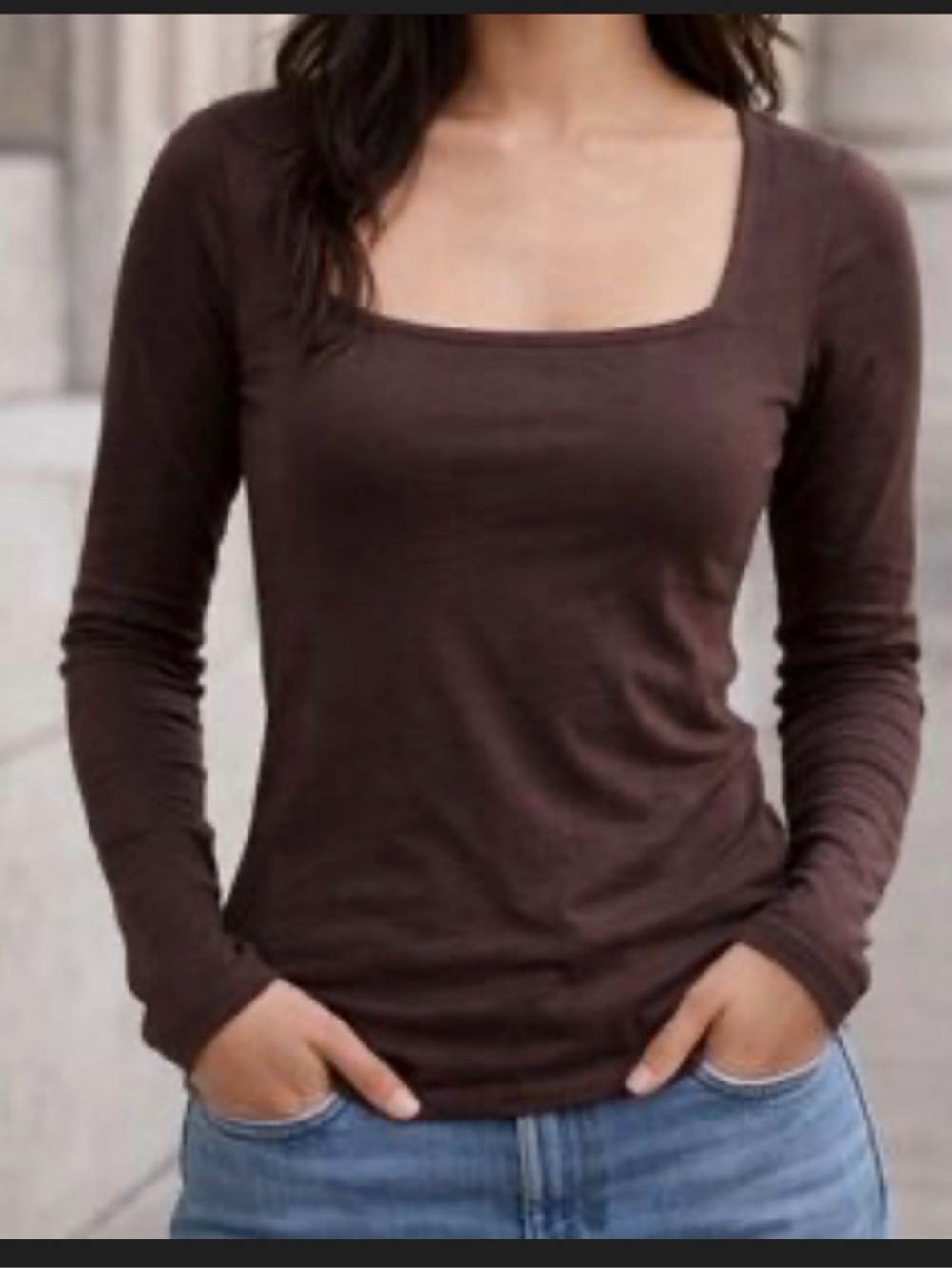 Frankee and Skylarr square neck long sleeved top in putty size small